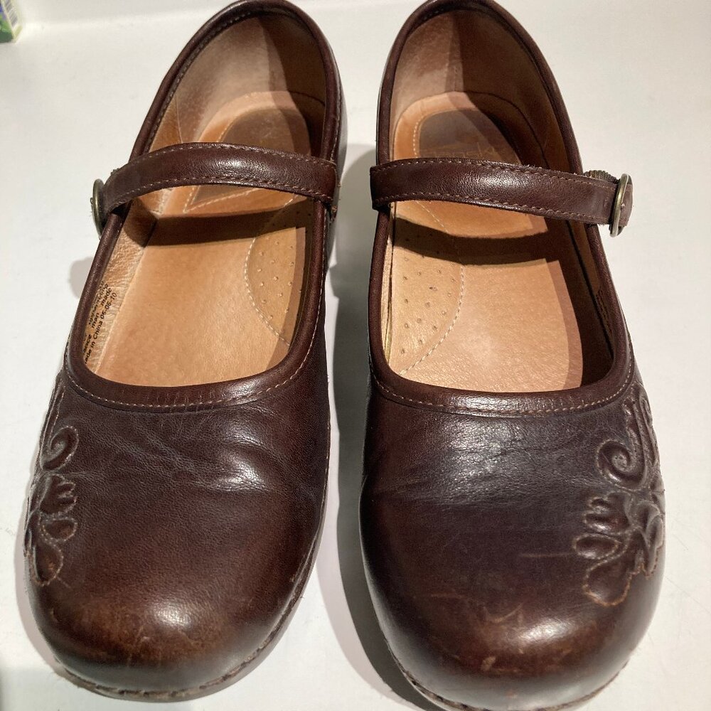 Dansko Brown Leather Mary Jane Shoes... Size 39... Excellent